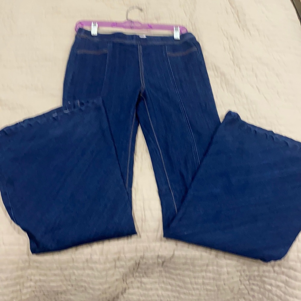 dark wash cello jeans size medium